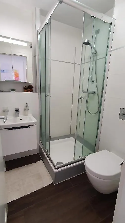 Moderne 4 Zimmer -Wohnung I Bbq I Parkplatz Munich Apartment