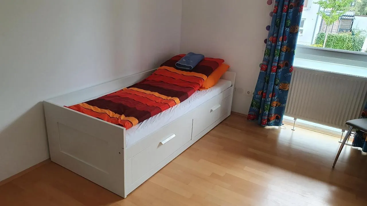 Moderne 4 Zimmer -Wohnung I Bbq I Parkplatz Munich